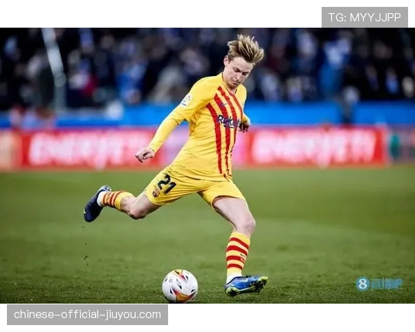 多家媒体：曼联正与巴萨就弗兰基·德容的夏季转会进行初步接触